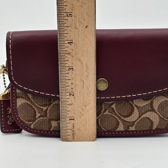 💥NWT💥Coach1941 Glovetanned Leather/ Signature Jaquard Wristlet/ Wallet/ Clutch